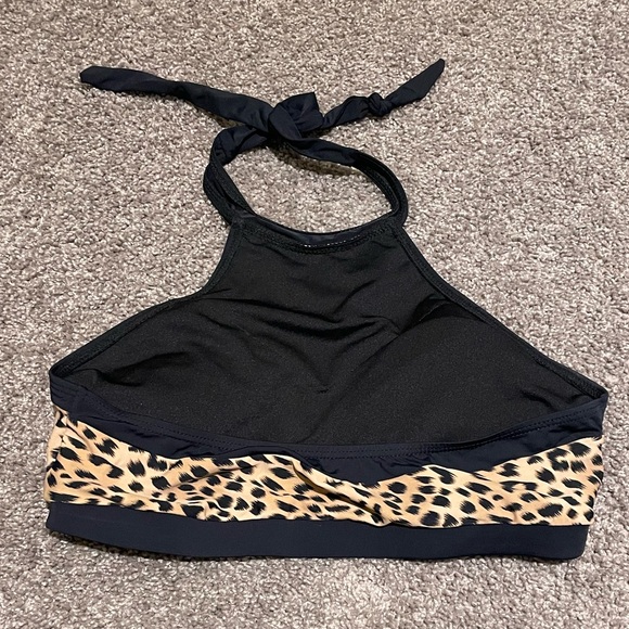Small Leopard Print Bikini Top - Picture 2 of 3